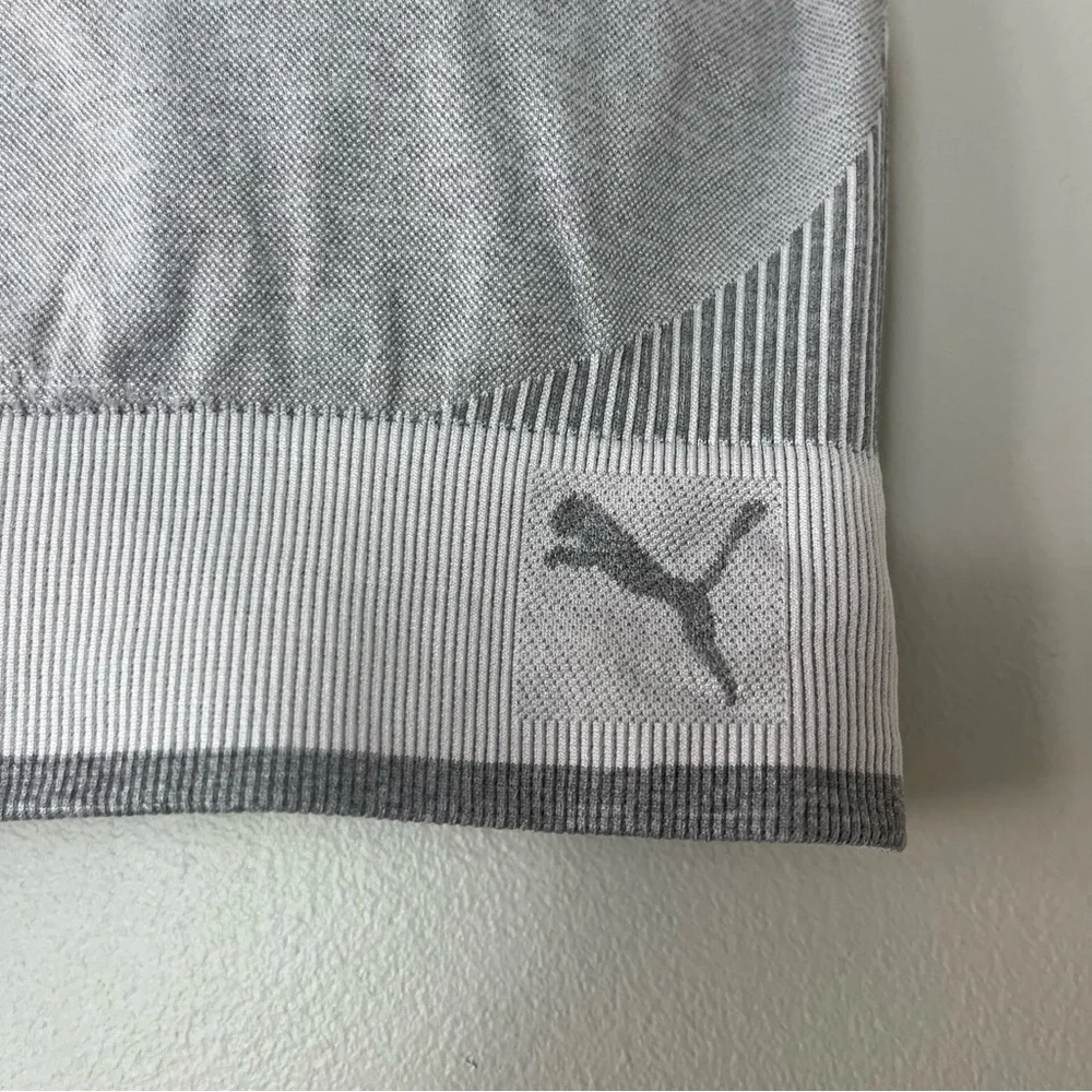 Puma Racerback Removable Cups Sports Bra Gray and White Large‎